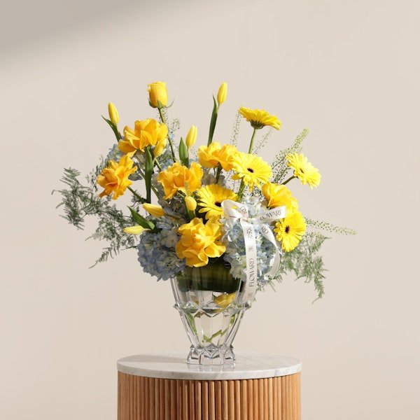 Rogaska Cheerful Flowers Finesse Crystal Vase